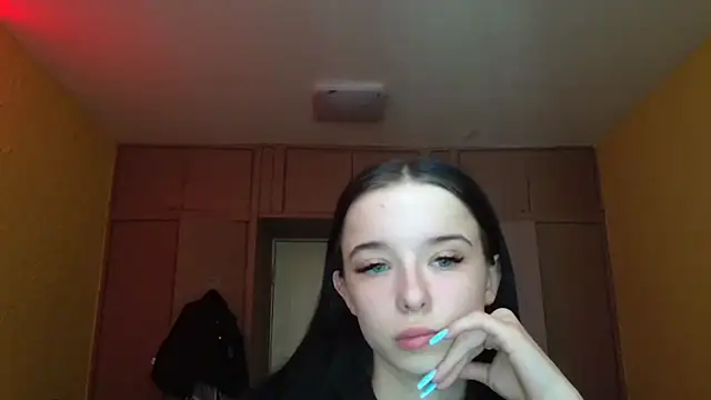 Emilia Light online show from 20, 4, 2026