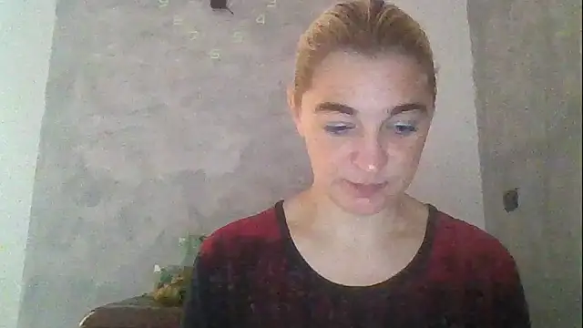 Snapshot of GoldenAngelMilf chatting on 10, 10, 2025 GoldenAngelMilf online show from 10, 10, 2025