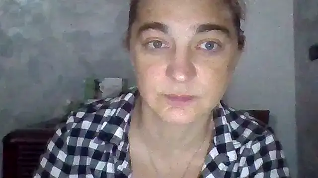 Snapshot of GoldenAngelMilf chatting on 21, 10, 2025 GoldenAngelMilf online show from 21, 10, 2025