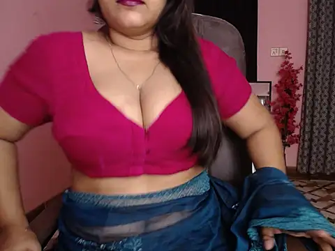 Queen Homaira online show from 3, 10, 2025