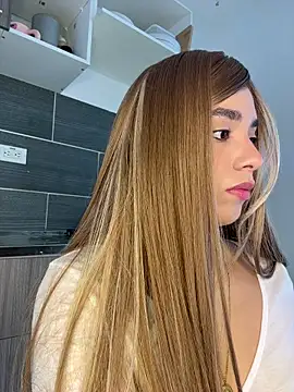 Capricho 01 online show from 18, 3, 2026