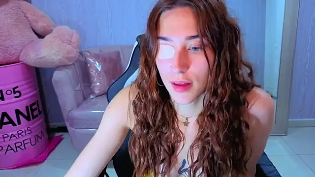 Snapshot of beba_fox_a chatting on 9, 4, 2026 beba fox a online show from 9, 4, 2026