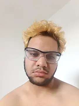 Snapshot of James55pp chatting on 1, 11, 2025 James55pp online show from 1, 11, 2025