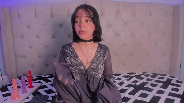 Lizzy dark online show from 14, 10, 2025