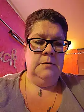 Snapshot of violentviolet68 chatting on 21, 6, 2026 violentviolet68 online show from 21, 6, 2026