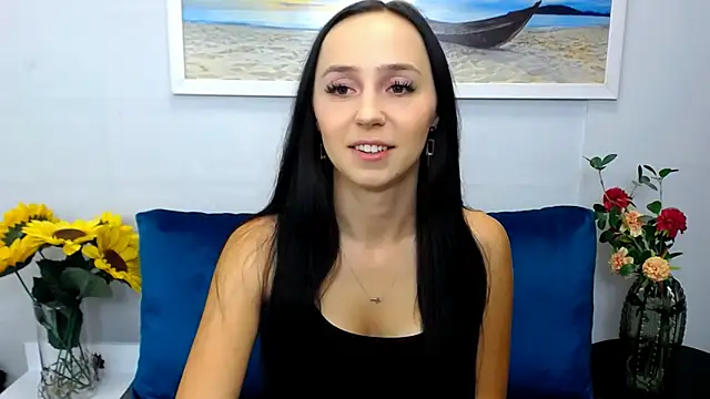 Snapshot of LuisaLive chatting on 8, 5, 2026 LuisaLive online show from 8, 5, 2026