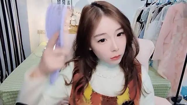 Snapshot of Gardenia-222 chatting on 27, 10, 2025 Gardenia-222 online show from 27, 10, 2025