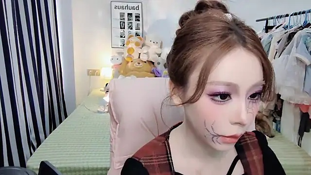 Snapshot of Gardenia-222 chatting on 31, 10, 2025 Gardenia-222 online show from 31, 10, 2025