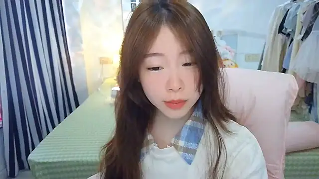 Snapshot of Gardenia-222 chatting on 5, 11, 2025 Gardenia-222 online show from 5, 11, 2025