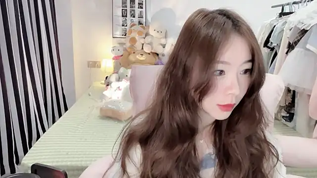 Snapshot of Gardenia-222 chatting on 11, 11, 2025 Gardenia-222 online show from 11, 11, 2025