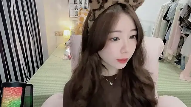 Snapshot of Gardenia-222 chatting on 27, 11, 2025 Gardenia-222 online show from 27, 11, 2025