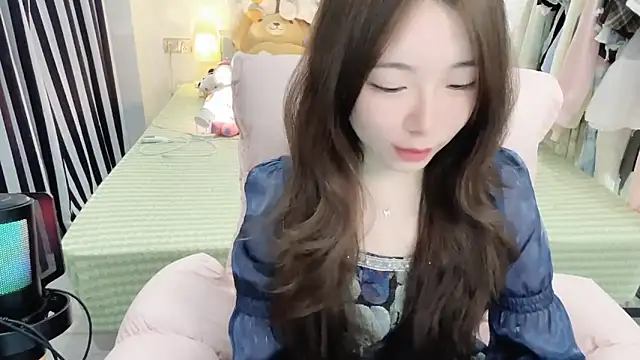 Snapshot of Gardenia-222 chatting on 18, 12, 2025 Gardenia-222 online show from 18, 12, 2025