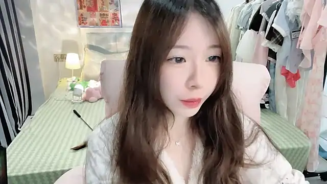 Snapshot of Gardenia-222 chatting on 3, 3, 2026 Gardenia-222 online show from 3, 3, 2026