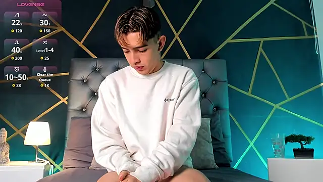 Lian Miller1  online show from 13, 3, 2026