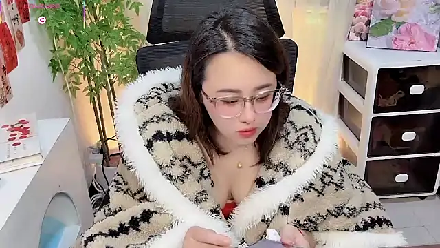 NEWONETO online show from 12, 2, 2026