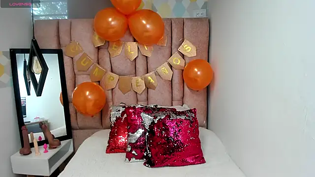 Issa Milf   online show from 24, 3, 2026