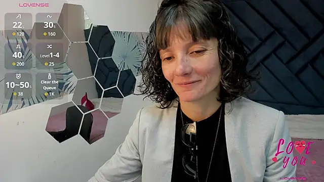 Snapshot of Valery_More__ chatting on 24, 6, 2026 Valery More online show from 24, 6, 2026