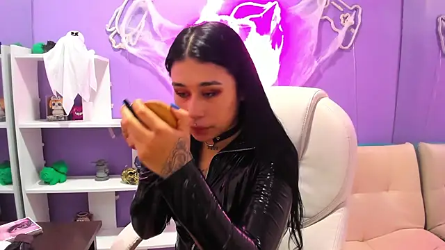 Snapshot of SusanVilla chatting on 25, 10, 2025 SusanVilla online show from 25, 10, 2025