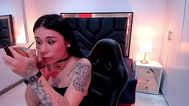 Snapshot of SusanVilla chatting on 11, 11, 2025 SusanVilla online show from 11, 11, 2025