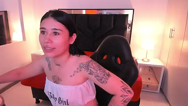 Snapshot of SusanVilla chatting on 14, 11, 2025 SusanVilla online show from 14, 11, 2025