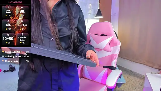 Scarlett Kiiss online show from 1, 2, 2026