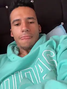 Snapshot of wiland_hot23 chatting on 28, 9, 2025 wiland hot23 online show from 28, 9, 2025