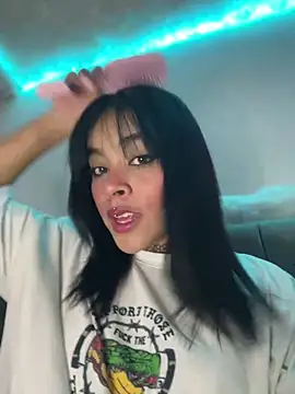 Snapshot of Veeronica_ chatting on 27, 9, 2025 Veeronica online show from 27, 9, 2025