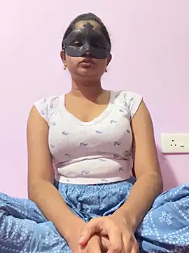 Snapshot of TeluguIshu_teen20 chatting on 5, 10, 2025 TeluguIshu teen20 online show from 5, 10, 2025