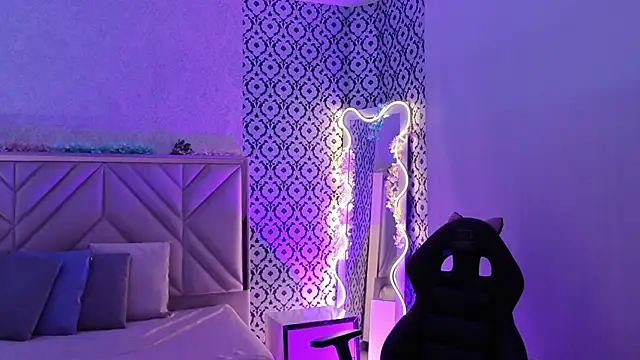 Ixchel tay online show from 17, 2, 2026