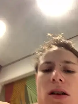 GoldenPussy1329 online show from 1, 12, 2025