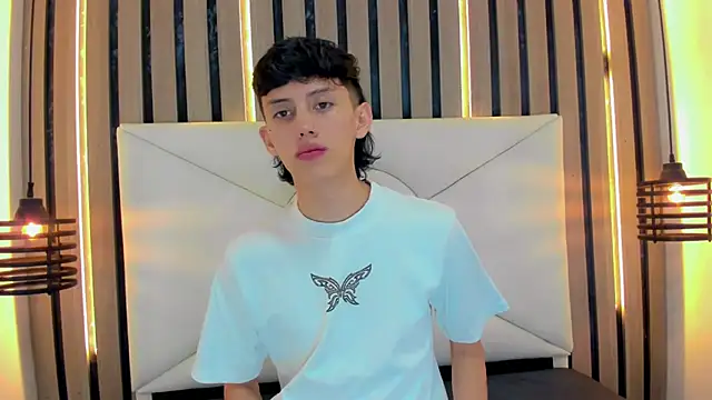 thaigo twink38 online show from 7, 4, 2026