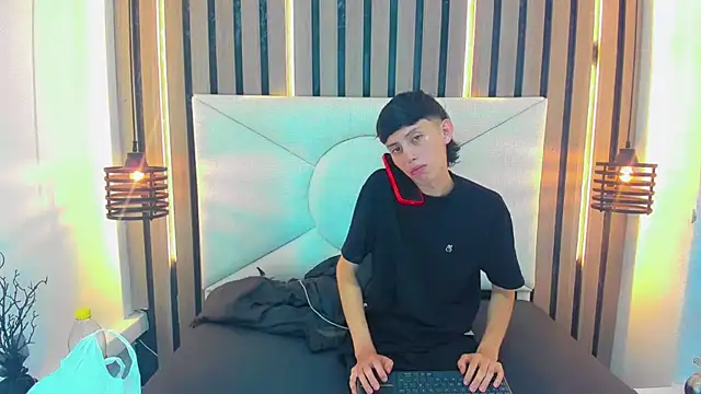 thaigo twink38 online show from 17, 4, 2026