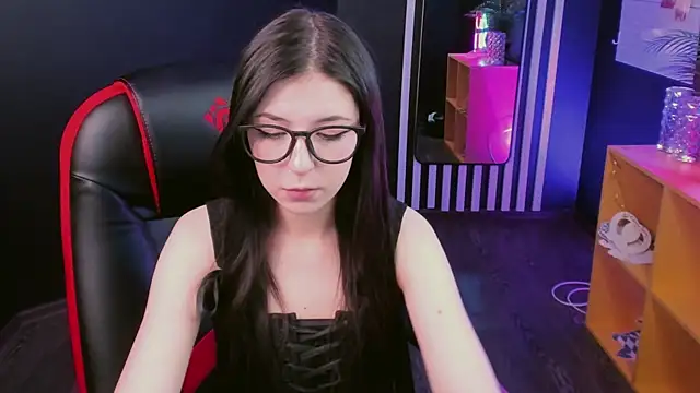 Azaliya Haze online show from 3, 10, 2025