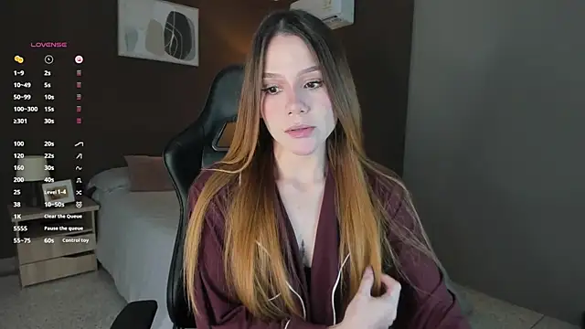 Snapshot of Alexandra-16 chatting on 16, 10, 2025 Alexandra-16 online show from 16, 10, 2025