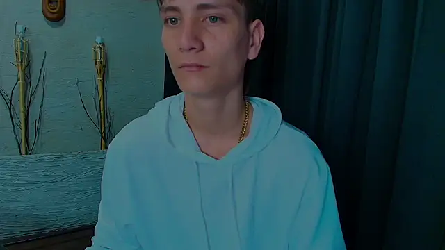 Snapshot of ZackMaye chatting on 6, 10, 2025 ZackMaye online show from 6, 10, 2025