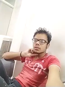 sexybobby13 online show from 14, 2, 2026