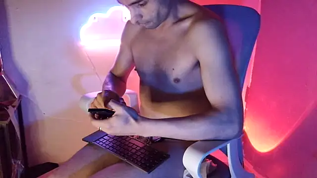 highinhtxx online show from 7, 4, 2026