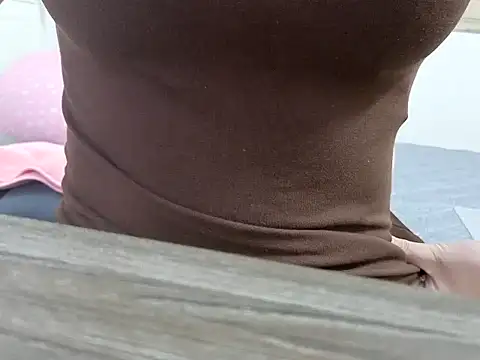 Snapshot of Selena3391 chatting on 2, 10, 2025 Selena3391 online show from 2, 10, 2025