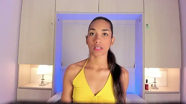 Snapshot of AnahiCollins chatting on 8, 1, 2026 AnahiCollins online show from 8, 1, 2026