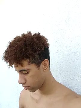 Snapshot of The_boy_good chatting on 4, 10, 2025 The boy good online show from 4, 10, 2025