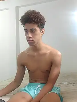 Snapshot of The_boy_good chatting on 19, 10, 2025 The boy good online show from 19, 10, 2025