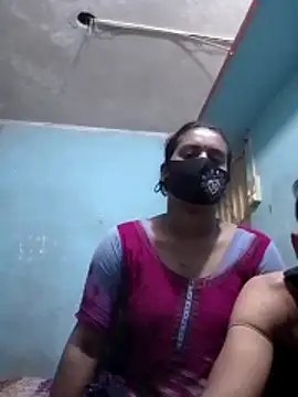 Snapshot of boni09 chatting on 9, 11, 2025 boni09 online show from 9, 11, 2025