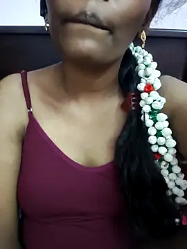 Snapshot of Tamil_Monika chatting on 4, 4, 2026 Tamil Monika online show from 4, 4, 2026