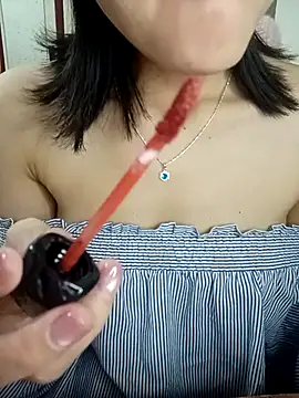 Snapshot of BiCute688 chatting on 23, 11, 2025 BiCute688 online show from 23, 11, 2025