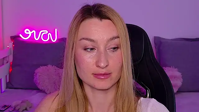 MysticRoxanne online show from 16, 3, 2026