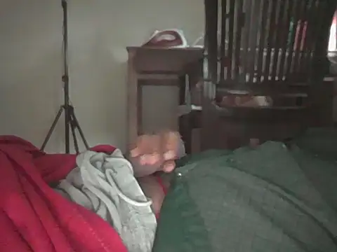 Snapshot of Hhhggghrrr3219 chatting on 28, 10, 2025 Hhhggghrrr3219 online show from 28, 10, 2025