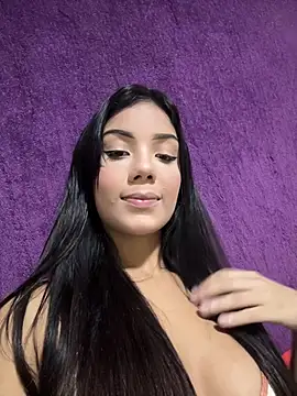 Snapshot of Alinebblinda chatting on 1, 3, 2026 Alinebblinda online show from 1, 3, 2026