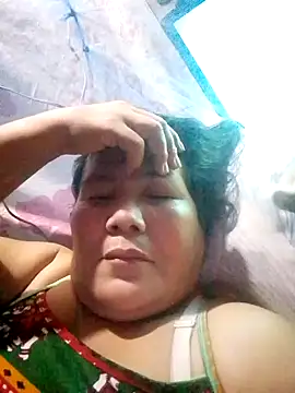 Snapshot of milagrose_rose chatting on 12, 10, 2025 milagrose rose online show from 12, 10, 2025