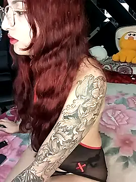 Snapshot of _luunaa_ chatting on 4, 10, 2025  luunaa  online show from 4, 10, 2025