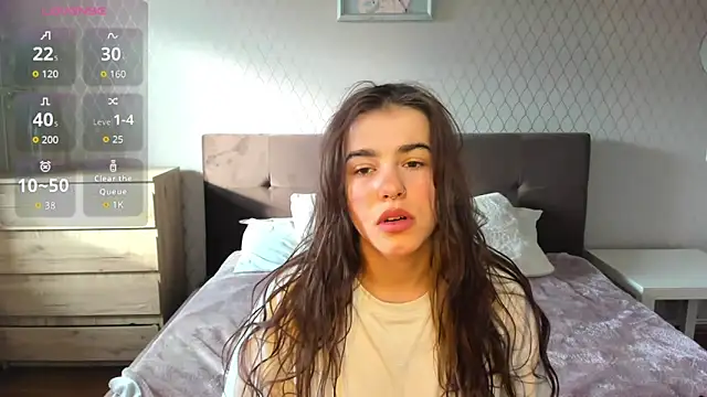 ShellyMoon  online show from 18, 10, 2025